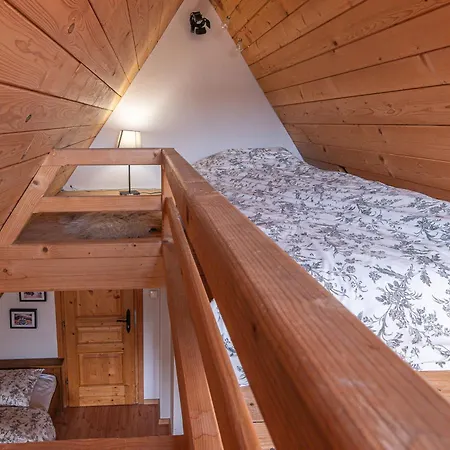 Hamry Z Jacuzzi Vila