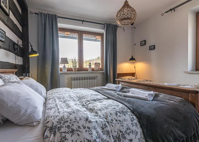 Hamry Z Jacuzzi Villa *