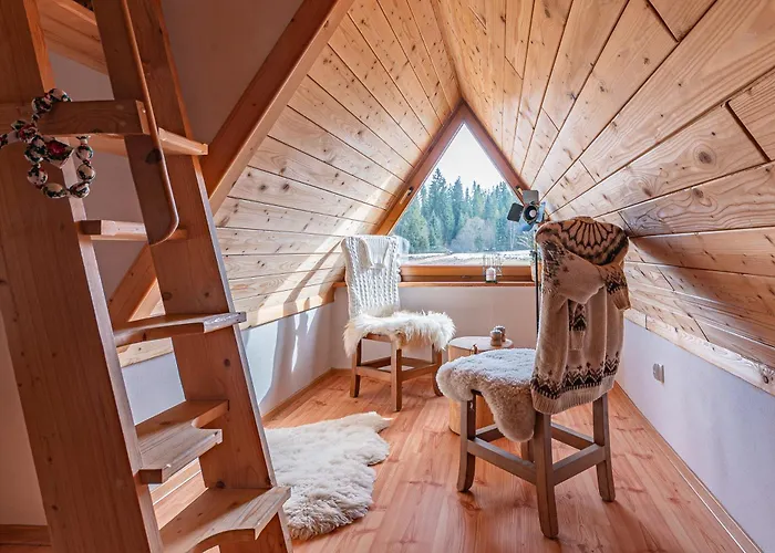 Hamry Z Jacuzzi Villa